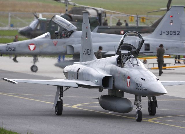 Bildname: flyout_vorbereitung08.jpg, momentane Bildgröße: 640x462 px Bildgröße auf die Monitorauflösung (640x480 px) optimiert