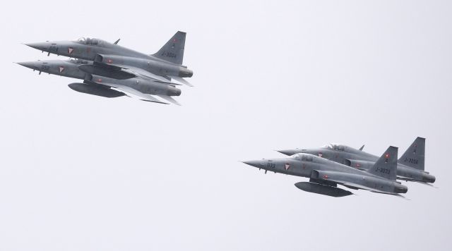 Bildname: flyout_vorbereitung10.jpg, momentane Bildgröße: 640x356 px Bildgröße auf die Monitorauflösung (640x480 px) optimiert