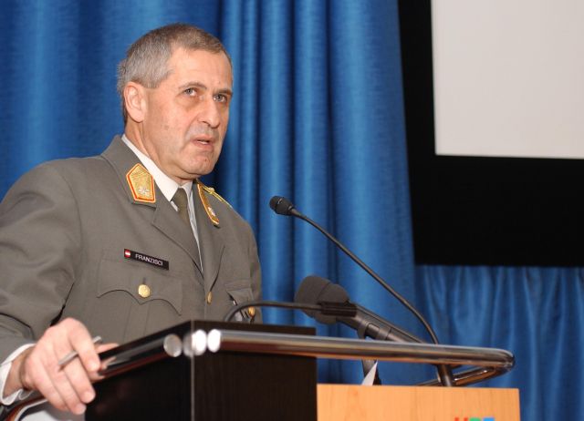 Bildgröße auf die Monitorauflösung (640x480 px) optimiert