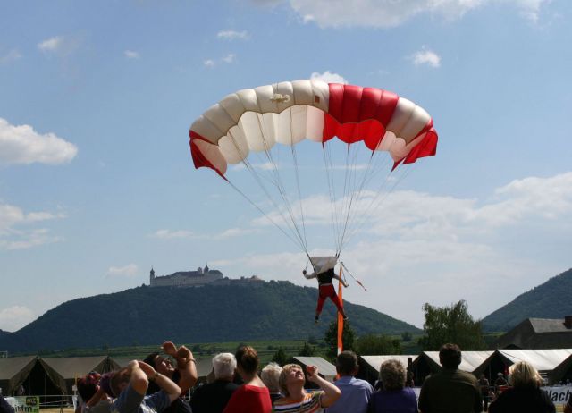 Bildgröße auf die Monitorauflösung (640x480 px) optimiert