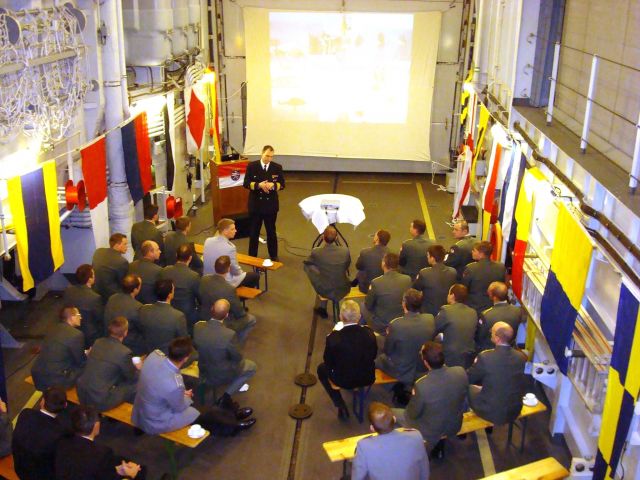 Bildgröße auf die Monitorauflösung (640x480 px) optimiert