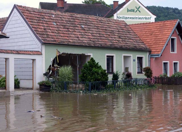 Bildname: hochwasser_22.jpg, momentane Bildgröße: 640x462 px Bildgröße auf die Monitorauflösung (640x480 px) optimiert