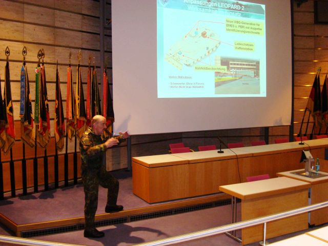 Bildgröße auf die Monitorauflösung (640x480 px) optimiert