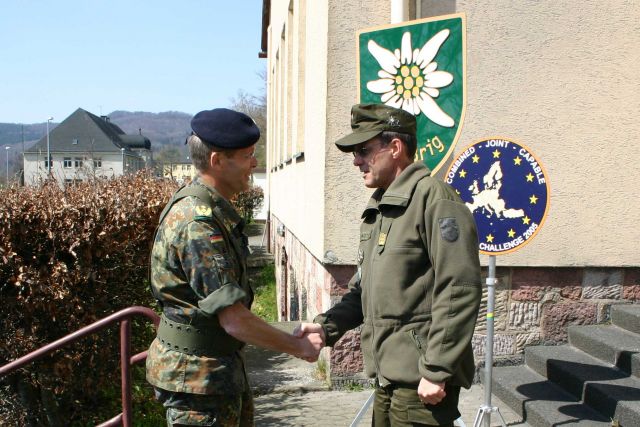 Bildgröße auf die Monitorauflösung (640x480 px) optimiert