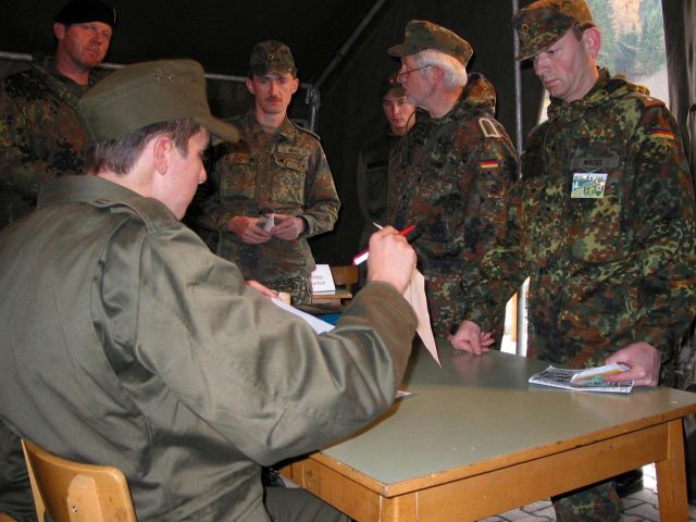 Bildgröße auf die Monitorauflösung (640x480 px) optimiert