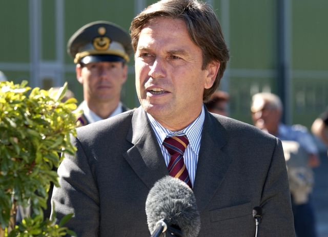 Bildgröße auf die Monitorauflösung (640x480 px) optimiert