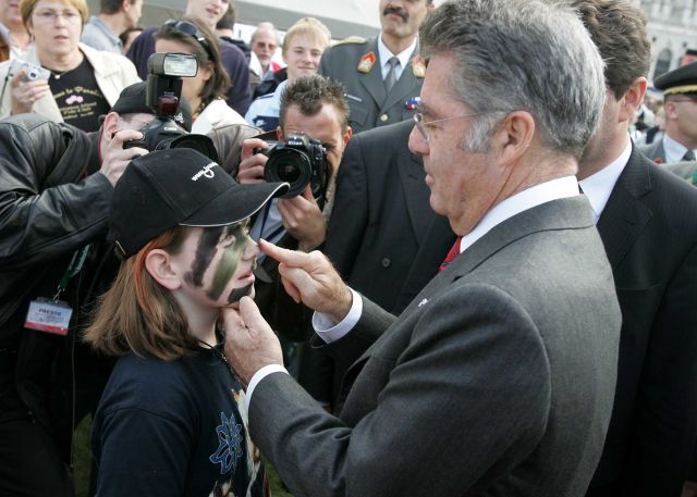 Bildgröße auf die Monitorauflösung (640x480 px) optimiert