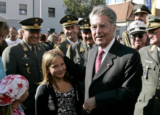 Bildname: l7n3287.jpg, momentane Bildgröße: 640x461 px Bildgröße auf die Monitorauflösung (640x480 px) optimiert