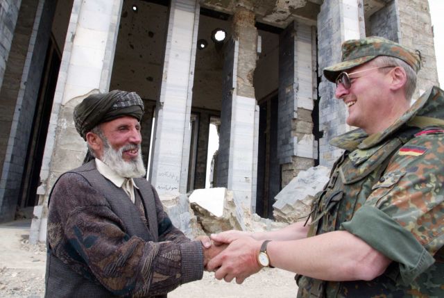 Bildname: landleute_19.jpg, momentane Bildgröße: 640x429 px Bildgröße auf die Monitorauflösung (640x480 px) optimiert