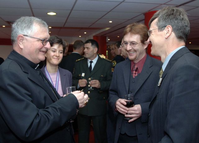 Bildgröße auf die Monitorauflösung (640x480 px) optimiert