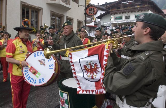 Bildgröße auf die Monitorauflösung (640x480 px) optimiert