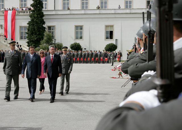 Bildgröße auf die Monitorauflösung (640x480 px) optimiert