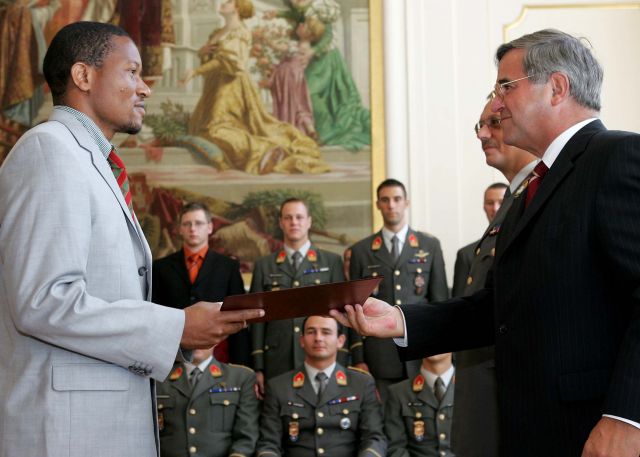 Bildgröße auf die Monitorauflösung (640x480 px) optimiert