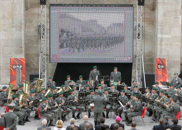 Bildgröße auf die Monitorauflösung (640x480 px) optimiert