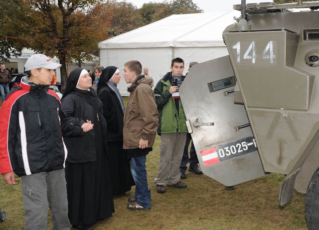 Bildgröße auf die Monitorauflösung (640x480 px) optimiert