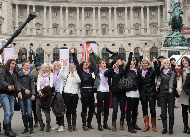 Bildgröße auf die Monitorauflösung (640x480 px) optimiert