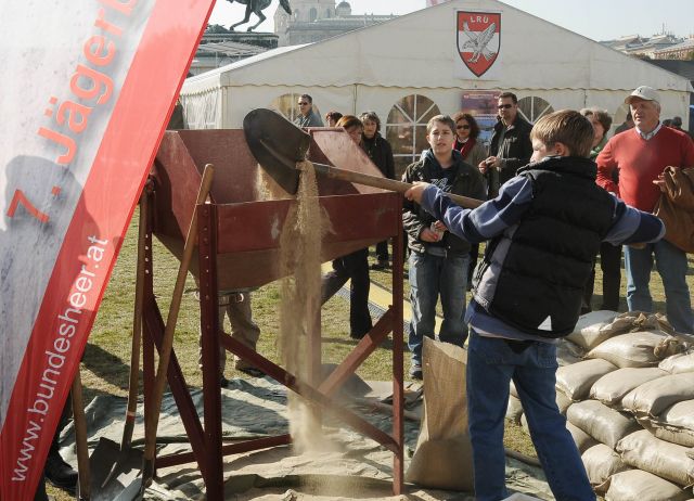 Bildgr&ouml;&szlig;e auf die Monitoraufl&ouml;sung (640x480 px) optimiert