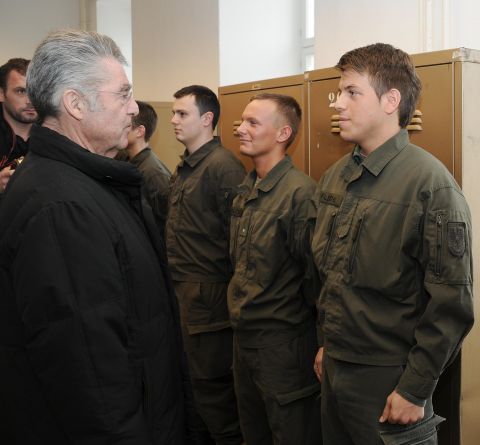 Bildgröße auf die Monitorauflösung (640x480 px) optimiert