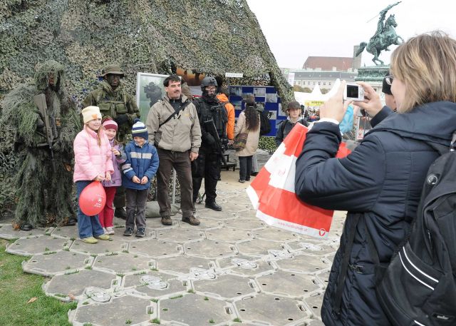 Bildgr&ouml;&szlig;e auf die Monitoraufl&ouml;sung (640x480 px) optimiert