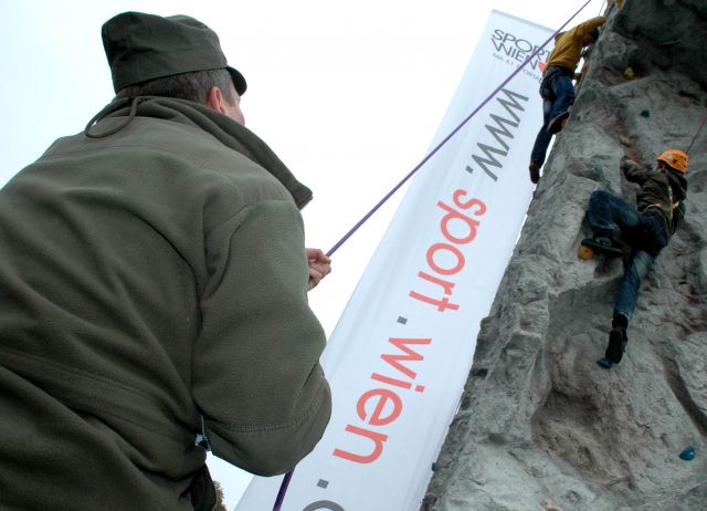 Bildgröße auf die Monitorauflösung (640x480 px) optimiert