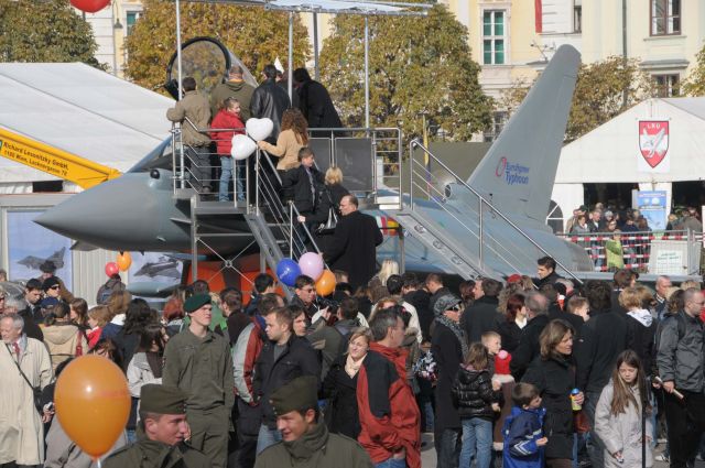 Bildgröße auf die Monitorauflösung (640x480 px) optimiert