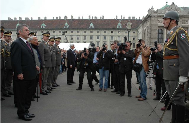 Bildgröße auf die Monitorauflösung (640x480 px) optimiert