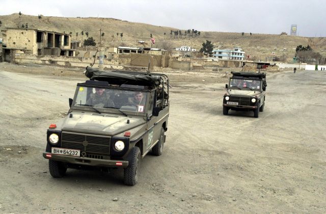 Bildname: patrouille_12.jpg, momentane Bildgröße: 640x420 px Bildgröße auf die Monitorauflösung (640x480 px) optimiert