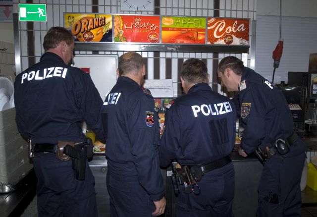 Bildgr&ouml;&szlig;e auf die Monitoraufl&ouml;sung (640x480 px) optimiert