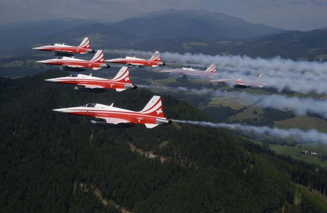 Bildname: psuisse_001.jpg, momentane Bildgröße: 640x417 px Bildgröße auf die Monitorauflösung (640x480 px) optimiert