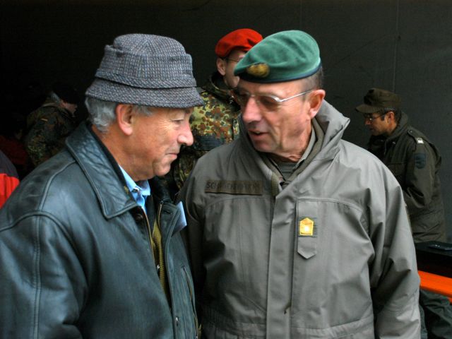 Bildgröße auf die Monitorauflösung (640x480 px) optimiert