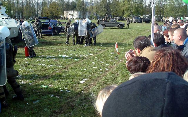 Bildgröße auf die Monitorauflösung (640x480 px) optimiert