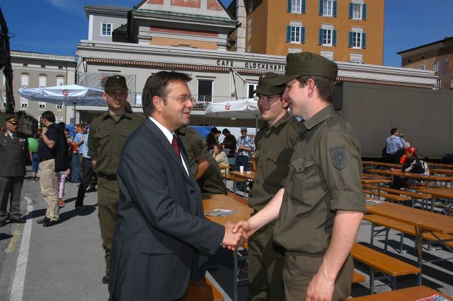 Bildgröße auf die Monitorauflösung (640x480 px) optimiert