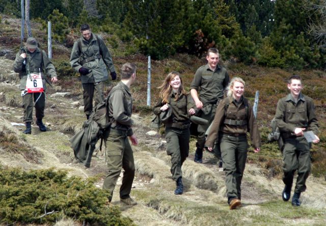 Bildname: schueler_tuepls_10.jpg, momentane Bildgröße: 640x443 px Bildgröße auf die Monitorauflösung (640x480 px) optimiert