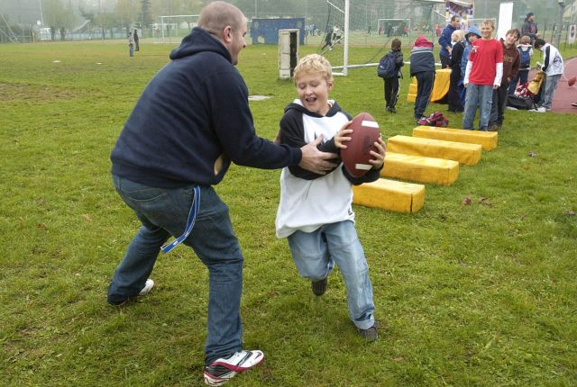 Bildname: schulsporttag07_003_i.jpg, momentane Bildgröße: 640x430 px Bildgröße auf die Monitorauflösung (640x480 px) optimiert