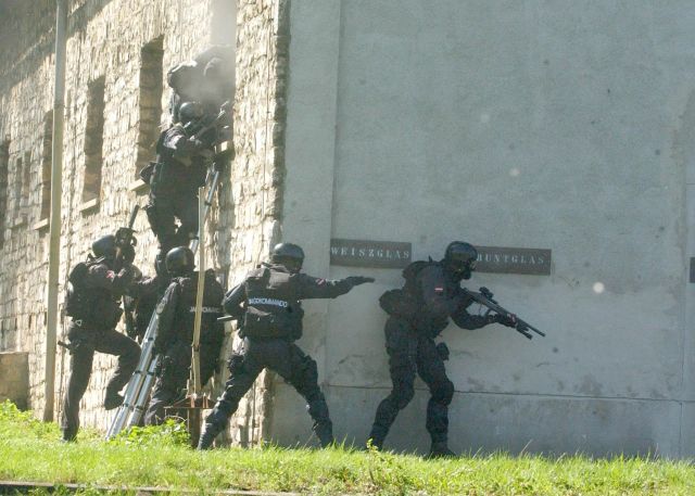 Bildgr&ouml;&szlig;e auf die Monitoraufl&ouml;sung (640x480 px) optimiert