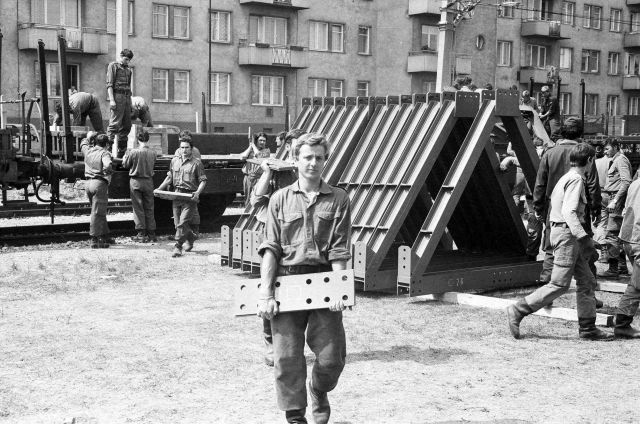 Bildgröße auf die Monitorauflösung (640x480 px) optimiert