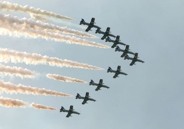 Bildname: tricolore-01.jpg, momentane Bildgröße: 640x452 px Bildgröße auf die Monitorauflösung (640x480 px) optimiert