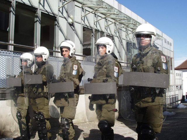 Bildgröße auf die Monitorauflösung (640x480 px) optimiert