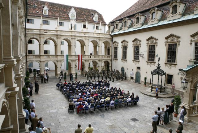 Bildgr&ouml;&szlig;e auf die Monitoraufl&ouml;sung (640x480 px) optimiert