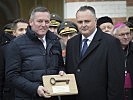 Hans Peter Doskozil übergibt das Ressort an Mario Kunasek. (Bild öffnet sich in einem neuen Fenster)
