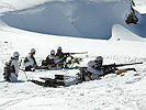 Alpintraining: Gebirgsjäger gehen in Stellung. (Bild öffnet sich in einem neuen Fenster)
