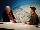 Ein Teilnehmer stellt sich im Studio den Fragen von Johannes Fischer. (Bild öffnet sich in einem neuen Fenster)