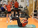 Sit-Ups. (Bild öffnet sich in einem neuen Fenster)