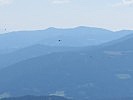 In einer "Holding Area" halten sich die Hubschrauber bereit. (Bild öffnet sich in einem neuen Fenster)