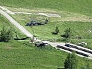 Die Jagdkommandosoldaten setzten sich mittels Fast-Roping ab. (Bild öffnet sich in einem neuen Fenster)