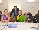 Die Rolle Indiens wurde auch mit traditioneller Tracht untermauert. (Bild öffnet sich in einem neuen Fenster)