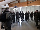 Die Besucher erhielten Infos über das "Emergency Response Team Air". (Bild öffnet sich in einem neuen Fenster)