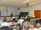 Generalmajor Klaus Habersetzer, trug beim Lehrgang vor. (Bild öffnet sich in einem neuen Fenster)