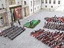 Die Sponsion fand im Burghof der Akademie statt. (Bild öffnet sich in einem neuen Fenster)