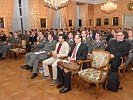 Das vollbesetzte Auditorium. (Bild öffnet sich in einem neuen Fenster)